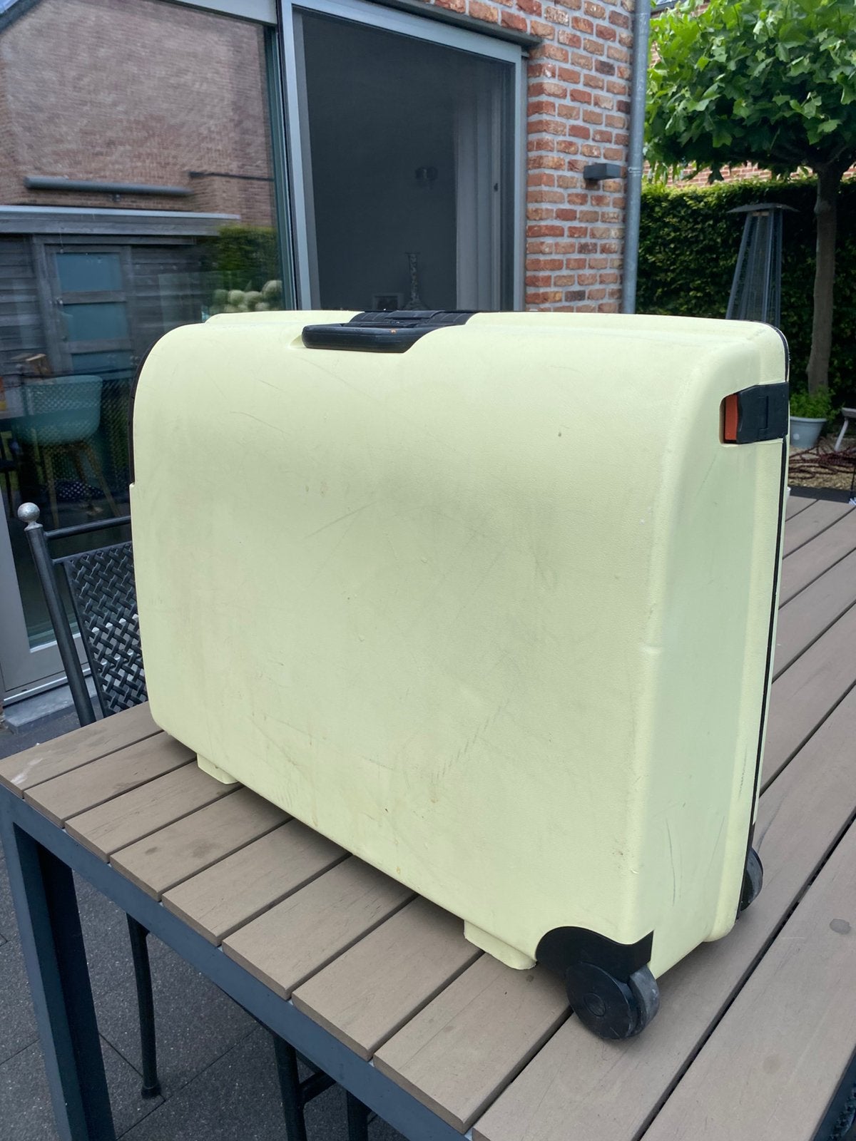 Lichtgele carlton reiskoffer 78x55x25 cm, Ophalen, Gebruikt