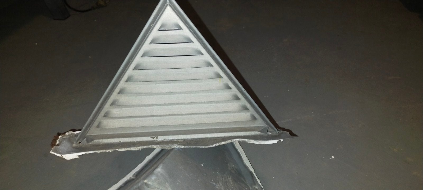 Ventilation de toiture en zinc.2 pièces., Bricolage & Construction, Enlèvement