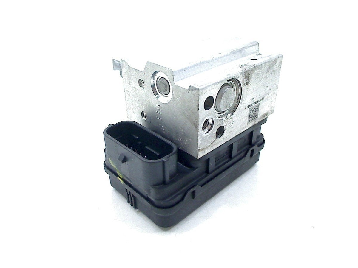 BLOC ABS (FREINS ANTI-BLOCAGE) SR COMPACT GT200 E5 (RP8MD), Dhr. S. di Majo, Utilisé, Info@cama-motorparts.nl, P.J. Troelstraweg 8 8
3144 CX  MAASSLUIS, NL