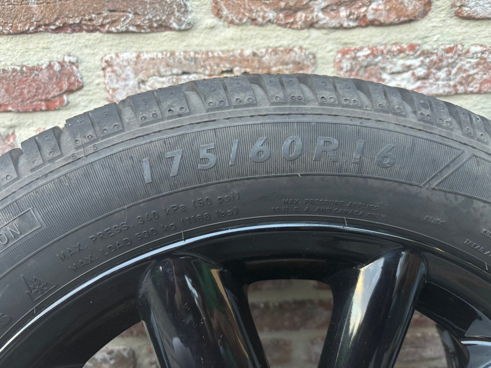 Dunlop banden 175/60 r16, Auto-onderdelen, Ophalen of Verzenden, 16 inch, Band(en)