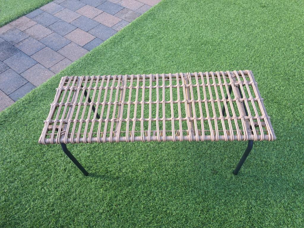 Bankje met in kunstof geweven bovendeel, aluminium onderstel, Ophalen
