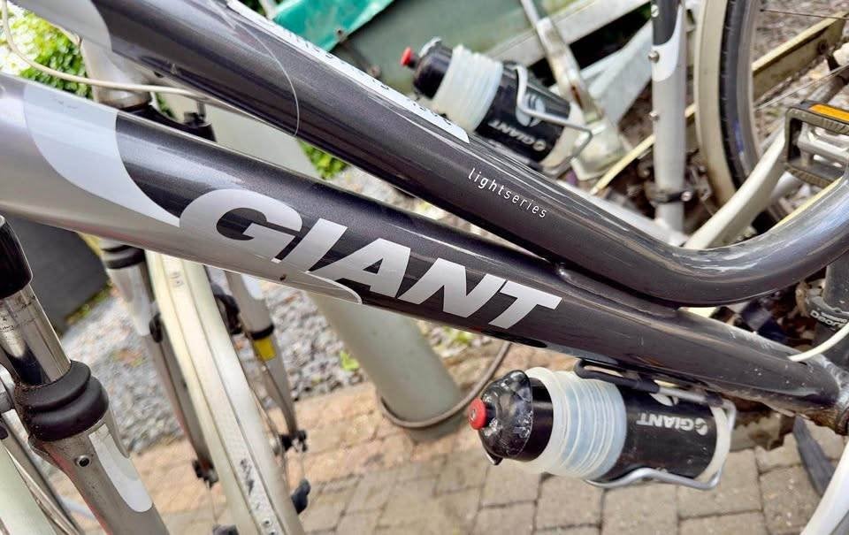 Heren en damesfiets GIANT, Ophalen, Zo goed als nieuw, Dames, Giant