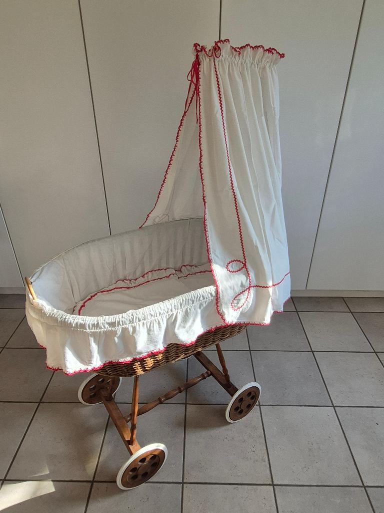 VINTAGE BABYWIEG, Ophalen, Gebruikt, Wieg