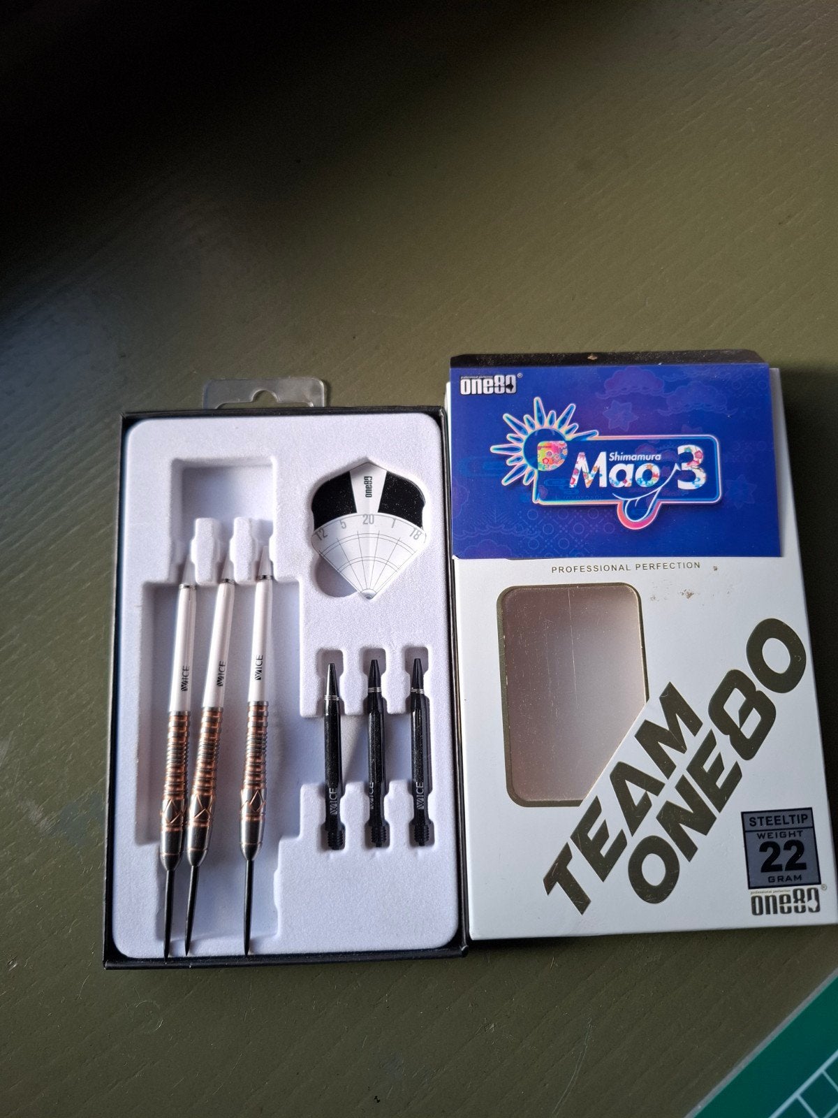 One80 Mao3 Mao Shimamura 22GR, Sport en Fitness, Darts, Ophalen of Verzenden, Zo goed als nieuw, Pijlen