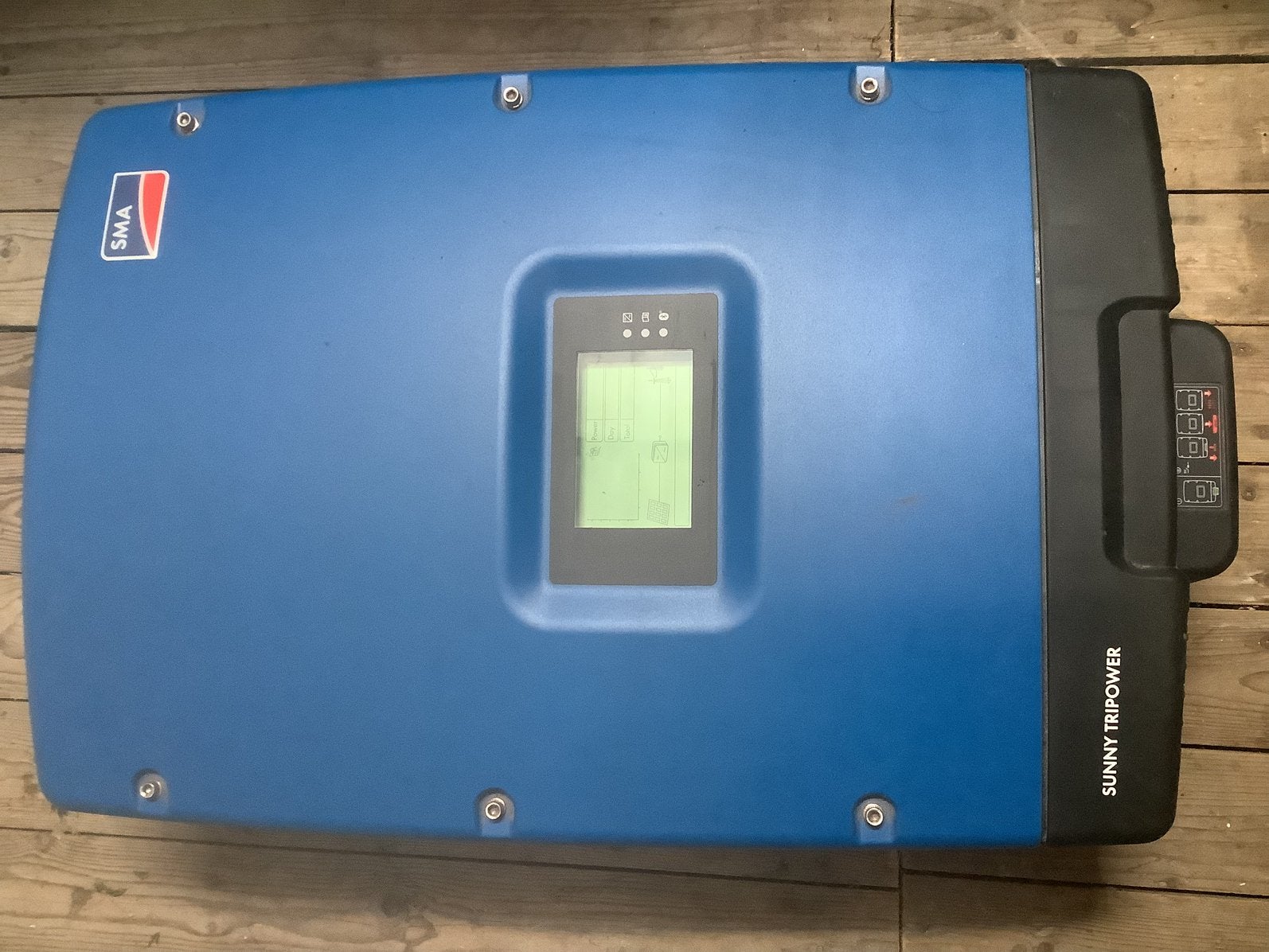 SMA 8 omvormer voor zonnepanelen, Doe-het-zelf en Bouw, Ophalen, Zo goed als nieuw