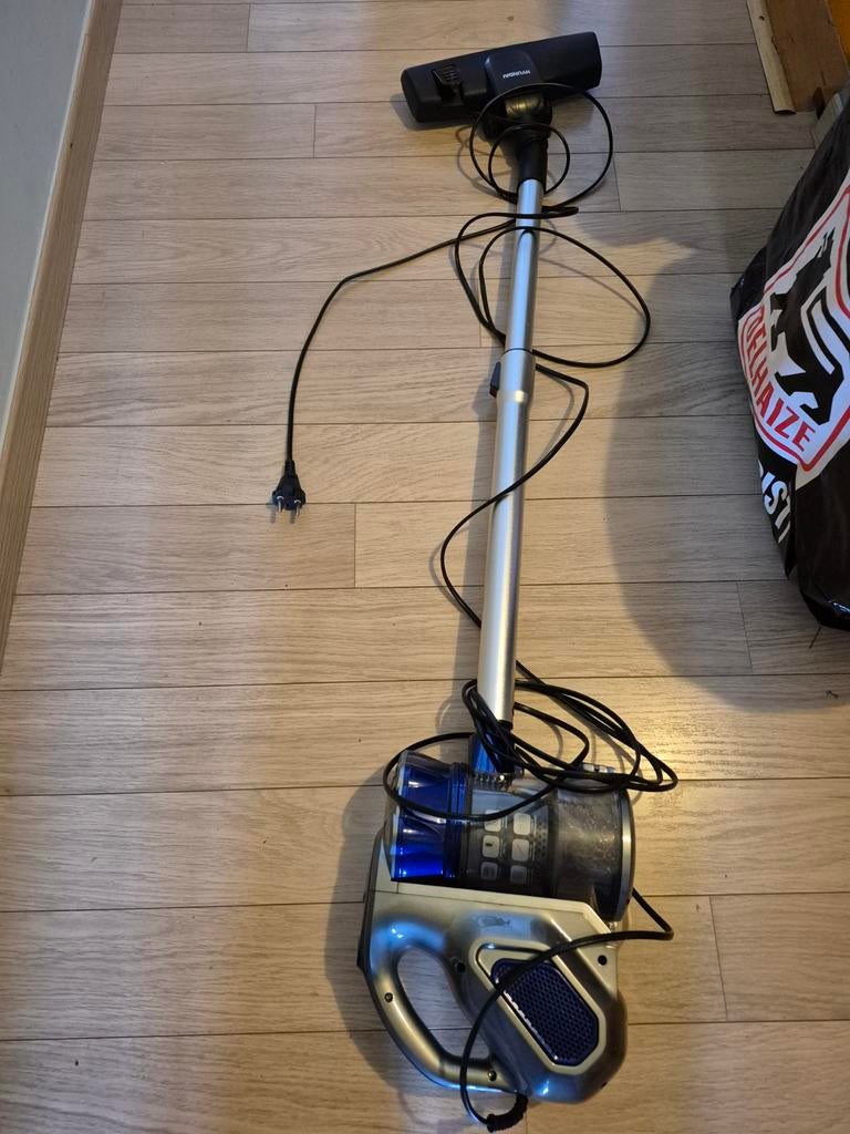 Steelstofzuiger met draad, Ophalen, Steelstofzuiger