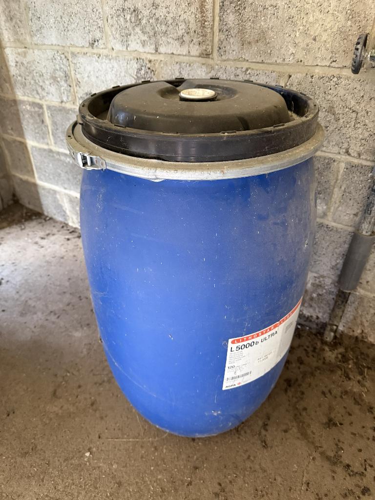 Kunststof vat, Tuin en Terras, 75 tot 150 liter, Ophalen, Zo goed als nieuw, Kunststof