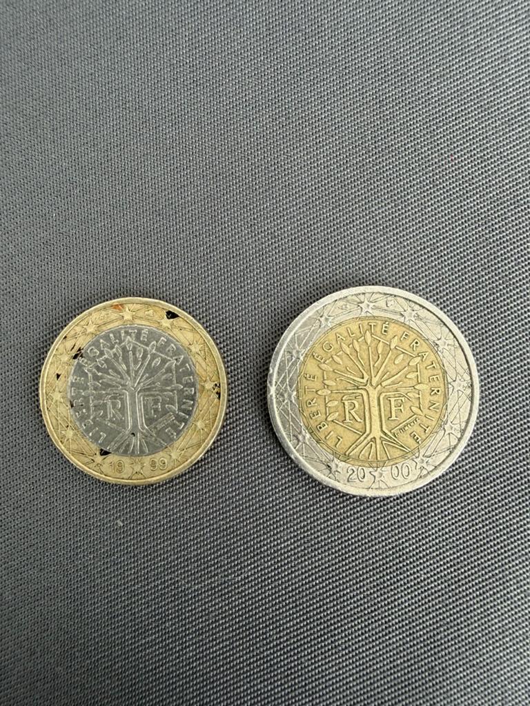 Munt 2 euro en 1euro, Postzegels en Munten, Ophalen, 2 euro, Losse munt