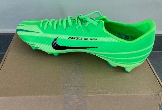 voetbalschoenen, Sport en Fitness, Groter dan maat XL, Schoenen, Nieuw, Ophalen of Verzenden