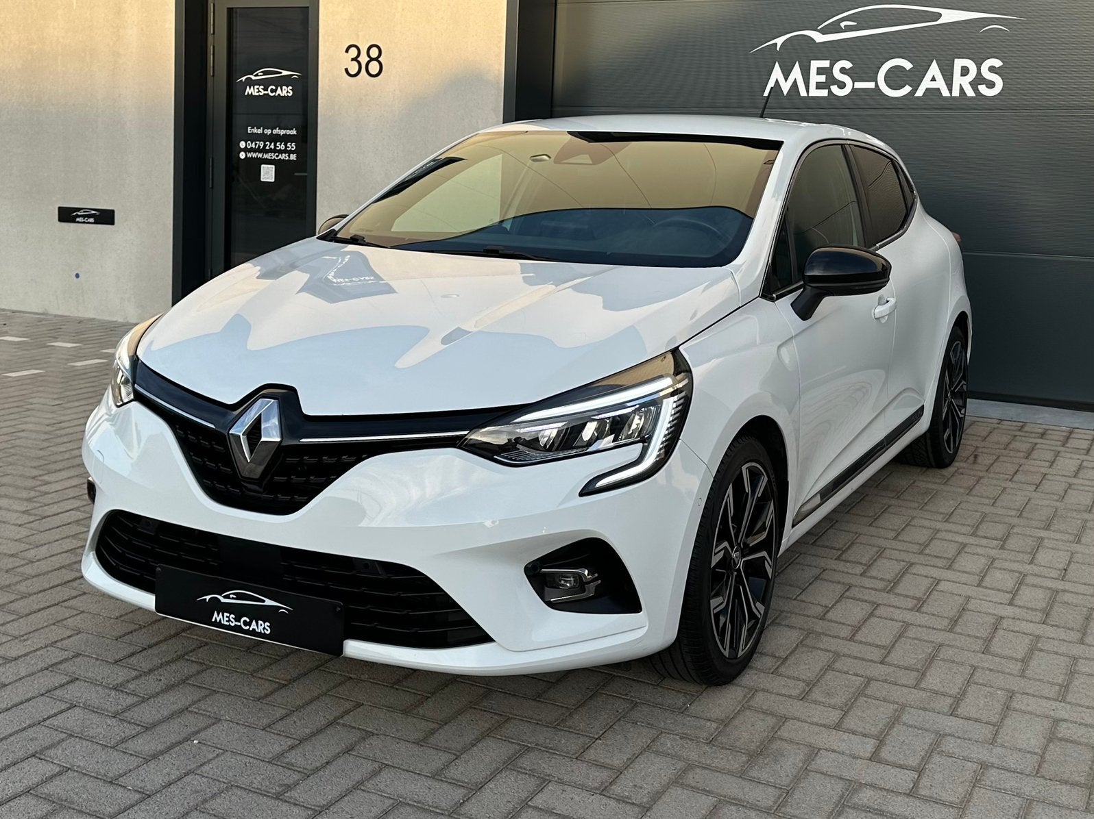 Renault Clio Bose Édition 1.5DCI Euro6d / Full 2020, Auto's, Renault, Dealer onderhouden, Leder en Stof, Wit, Bedrijf