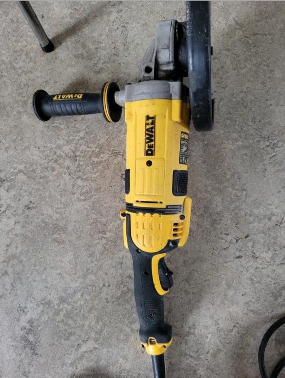 Slijfschijf Dewalt, Ophalen