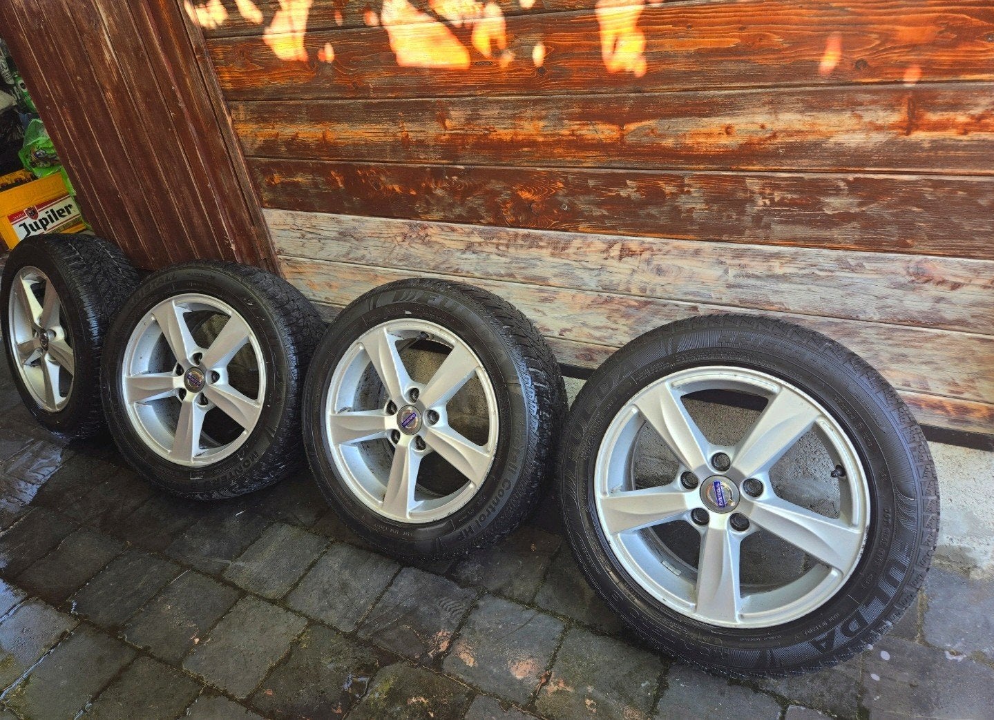 Volvo V40 velgen met winterbanden, Auto-onderdelen, Ophalen, Gebruikt, Velg(en), 16 inch