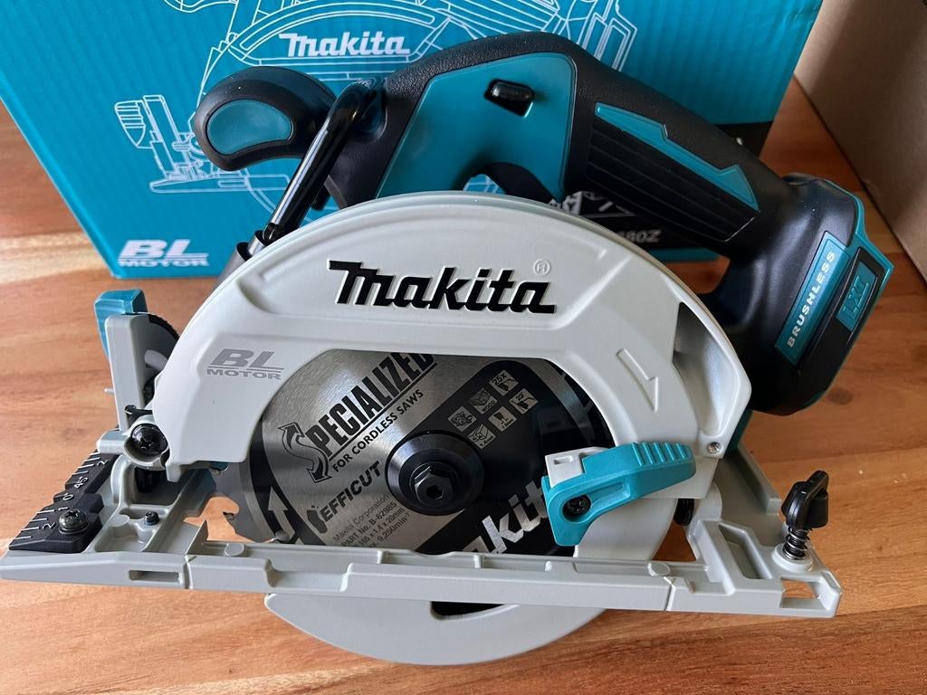 Scie circulaire sans fil Makita DSH680 LXT toute neuve, Bricolage & Construction, Neuf, 600 à 1200 watts, Enlèvement ou Envoi
