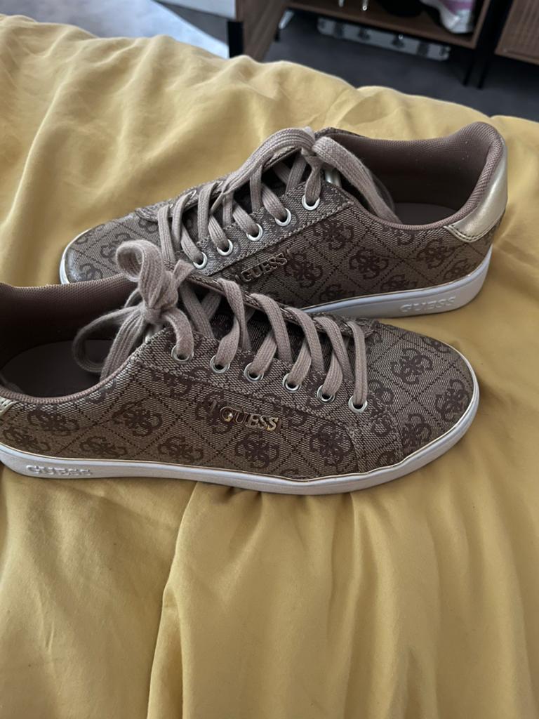 Sneaker Guess M39, Kleding | Dames, Schoenen, Ophalen, Zo goed als nieuw