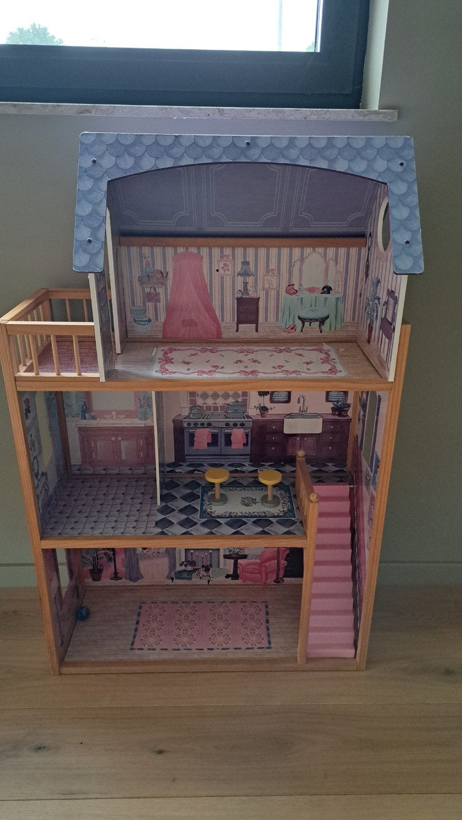 Belle maison de poupée en bois, Enfants & Bébés, Enlèvement, Maison de poupées