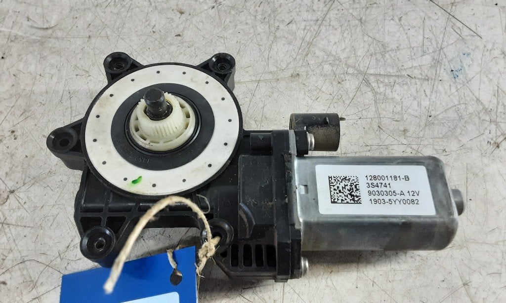 MOTEUR LEVE VITRE ELECTRIQUE AVANT GAUCHE (128001181B), Autos : Pièces & Accessoires, Renault, Utilisé, Peter-Huppertz-Straße 5
51063  Köln, DE