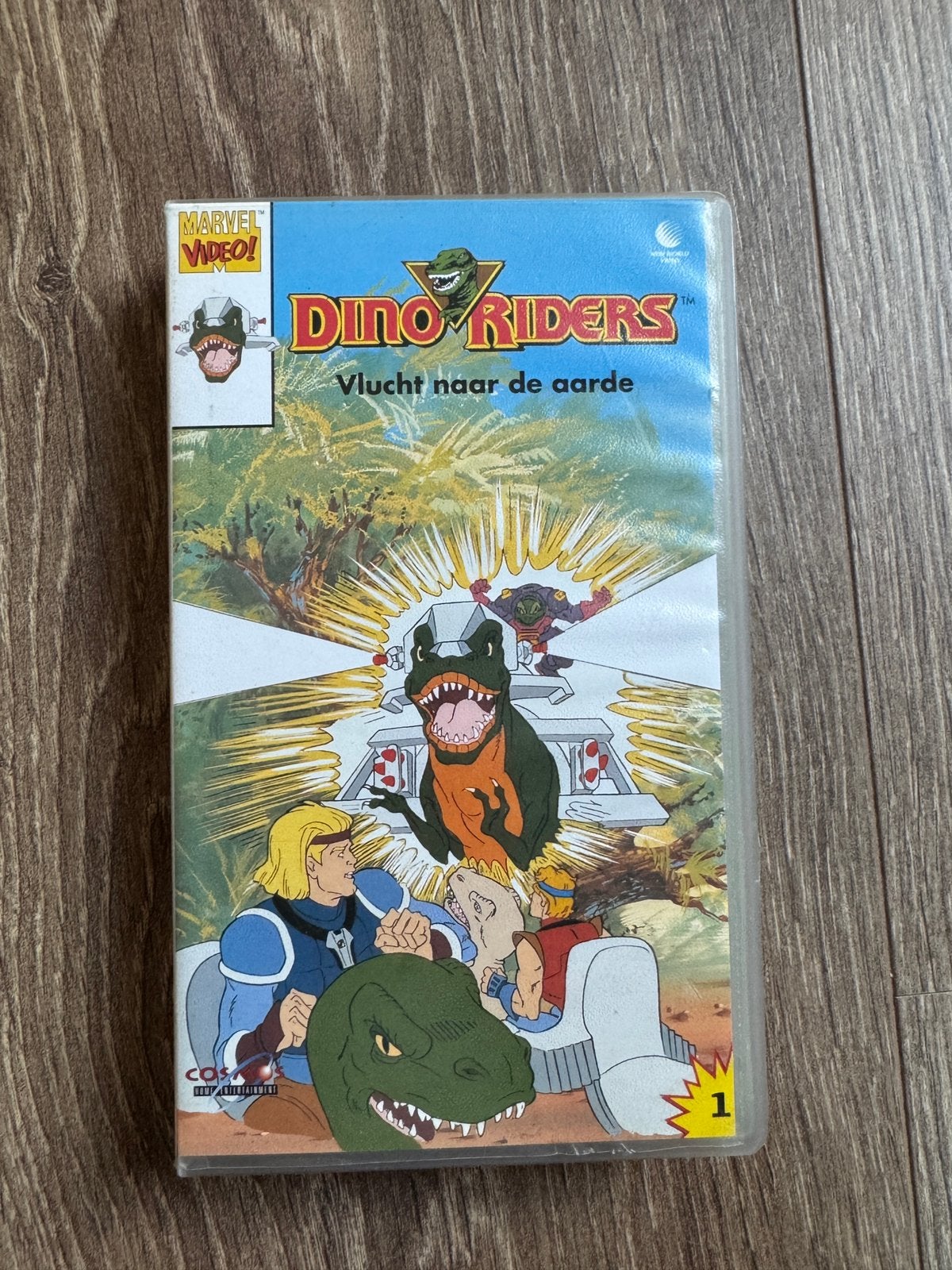 Dino riders - vlucht naar de aarde - VHS-band, CD & DVD, VHS | Enfants & Jeunesse, Enlèvement ou Envoi, Comme neuf