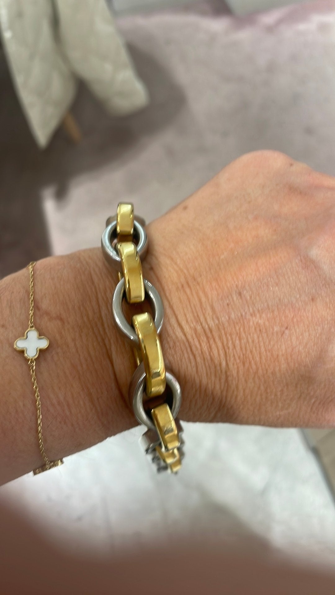 Armband staal, Ophalen of Verzenden, Zo goed als nieuw, Goud, Staal