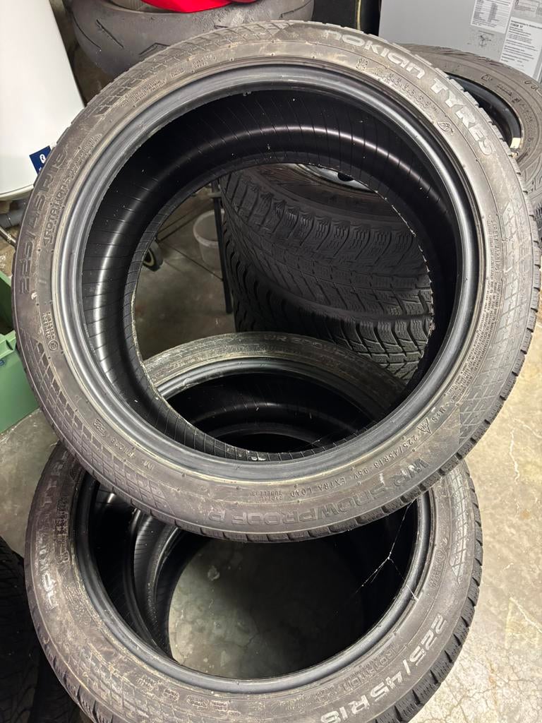 Winterbanden nokian, 18 inch, Gebruikt, Winterbanden, Band(en)