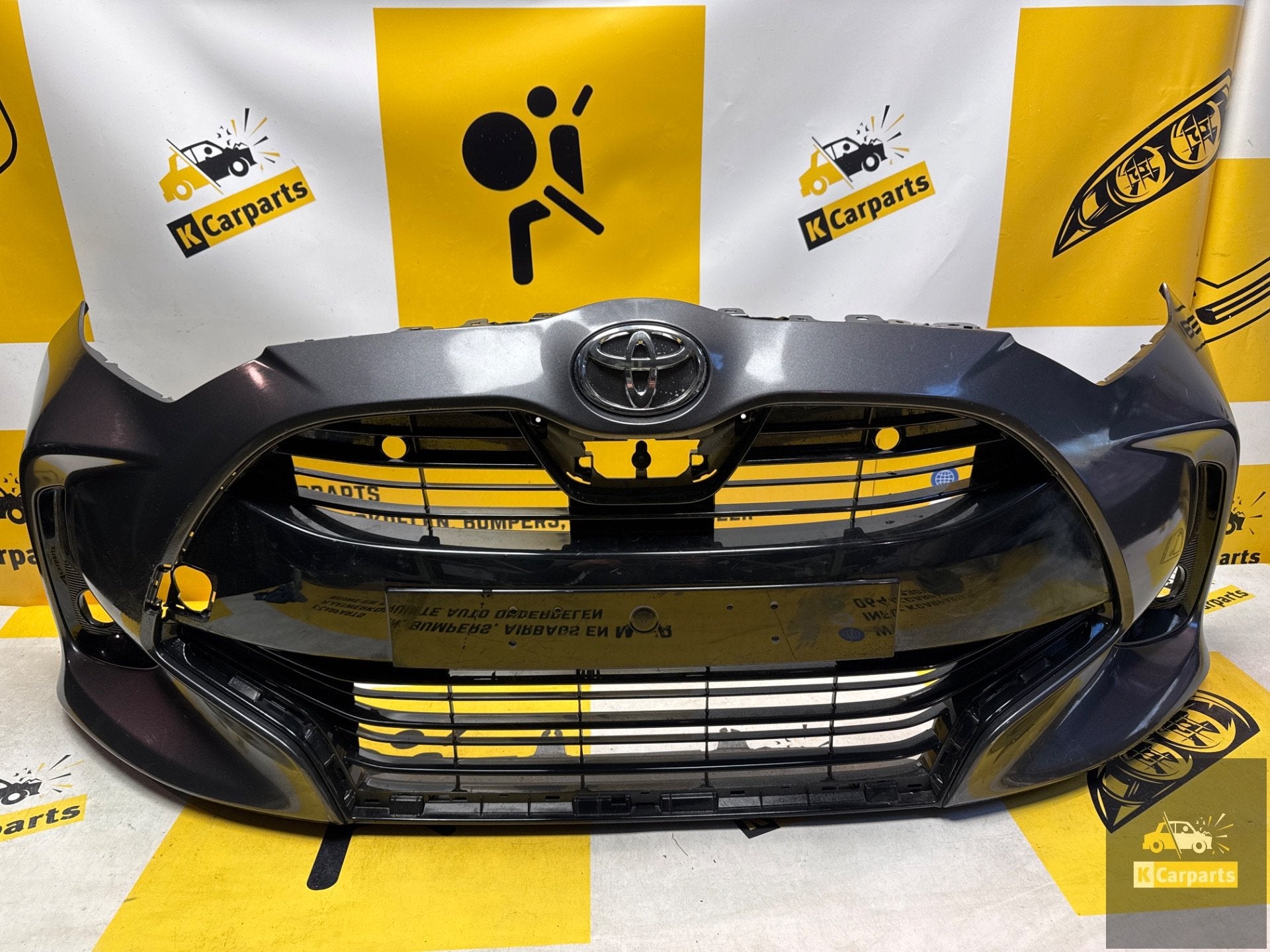 Bumper Toyota Yaris Voorbumper 52119-K0050 2019-Heden, Info@toyota.co.jp, Gebruikt, Voor, Toyota Motor Corporation