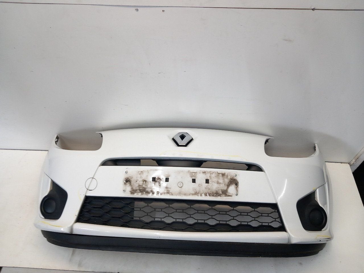 Bumper voor Renault Twingo, Auto-onderdelen, Onderdelen@venauto.nl, Van der Ven Autorecycling B.V., Gebruikt, Ettenseweg 76, 4706 PB Roosendaal, The Netherlands