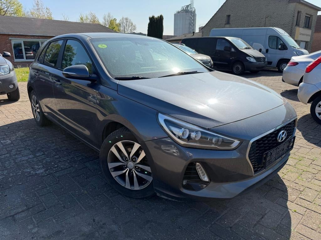 Hyundai i 30 essence 1000 cc, Autos, Argent ou Gris, Euro 6, Entreprise, 5 portes