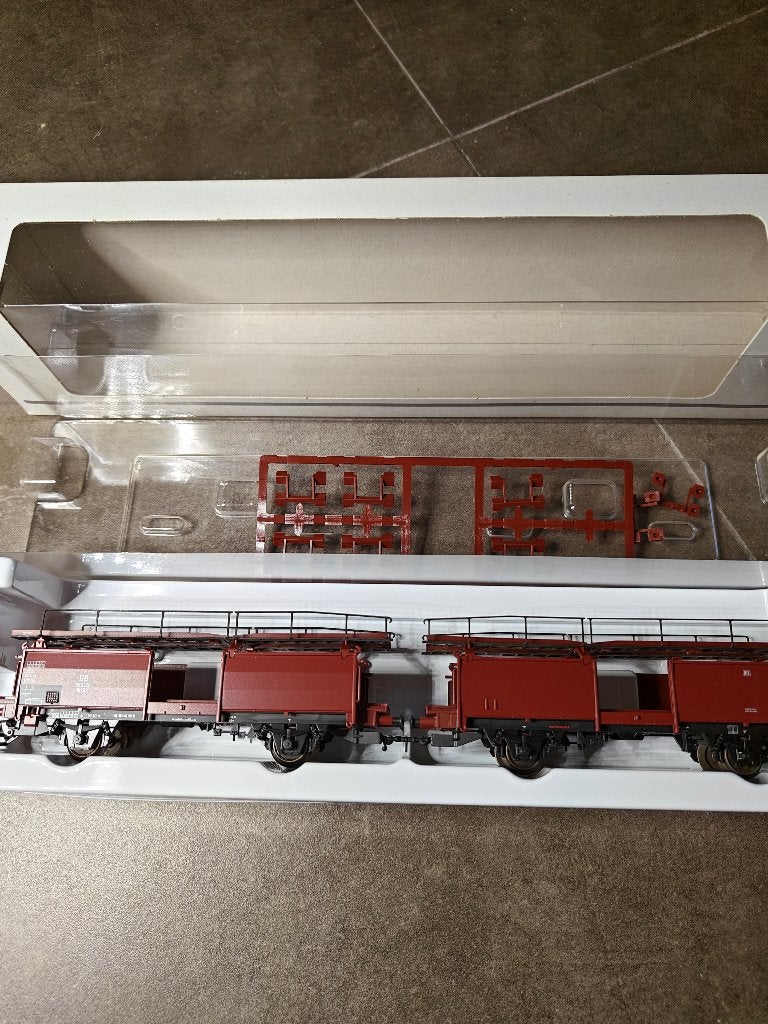 Wagons de transport de voitures Marklin 46121 et 46131, Enlèvement ou Envoi, Courant alternatif, Wagon, Comme neuf