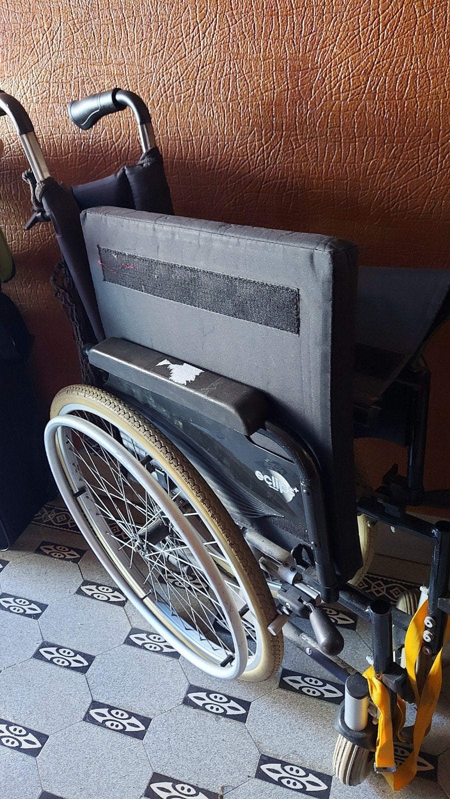 Rolstoel, Diversen, Rolstoelen, Ophalen