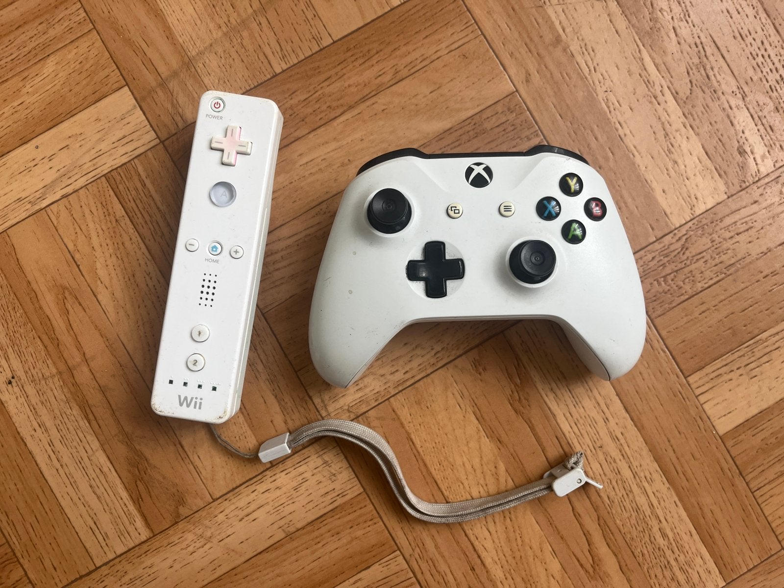 2 manettes Nintendo Wii et Xbox One (pour pièces), Consoles de jeu & Jeux vidéo, Enlèvement ou Envoi, Comme neuf, PlayStation 3