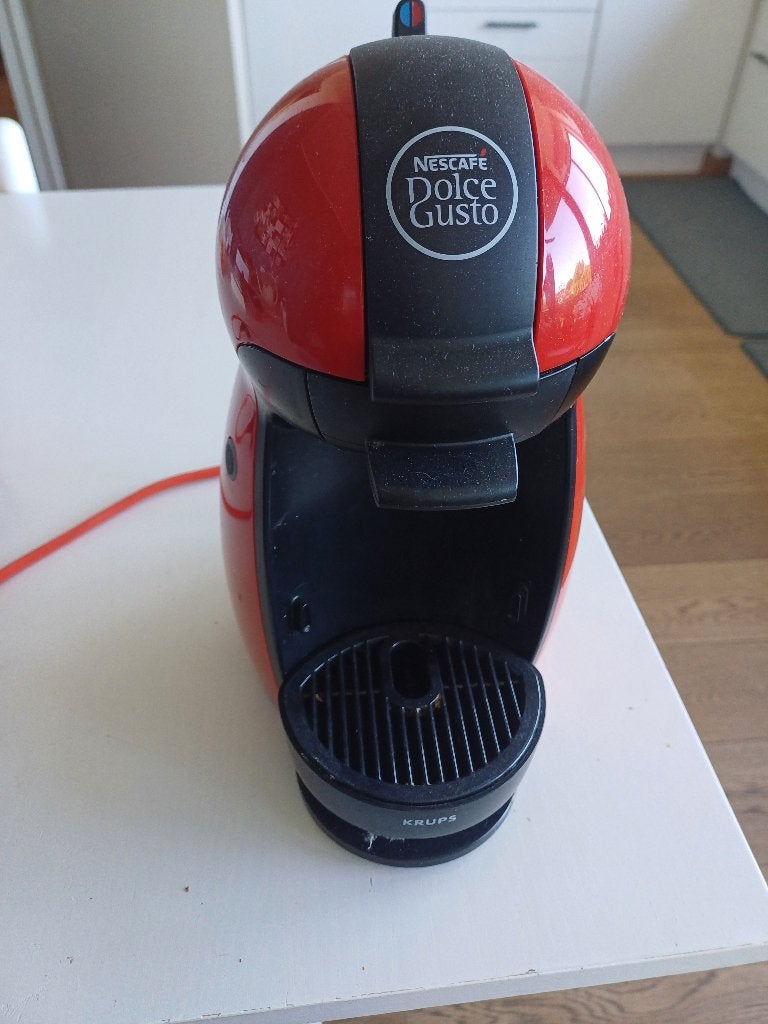 koffiezet (Dolce gusto), Elektronische apparatuur, Ophalen, Gebruikt, Koffiepads en cups