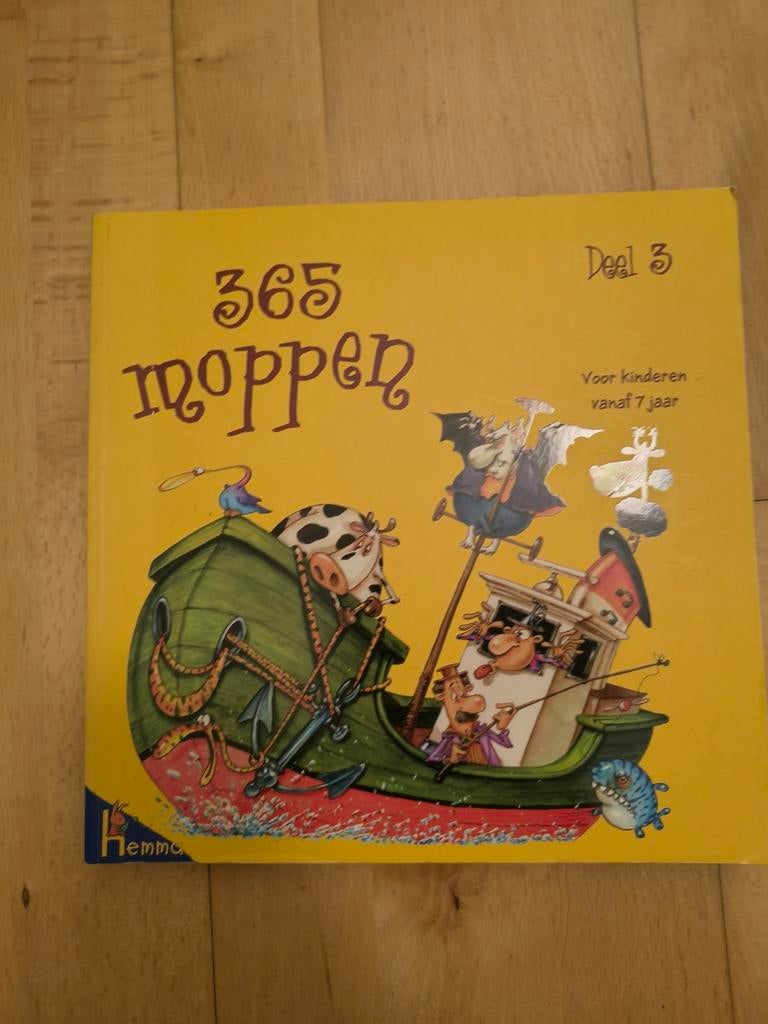 Moppen boek 365moppen, Ophalen of Verzenden, Moppen