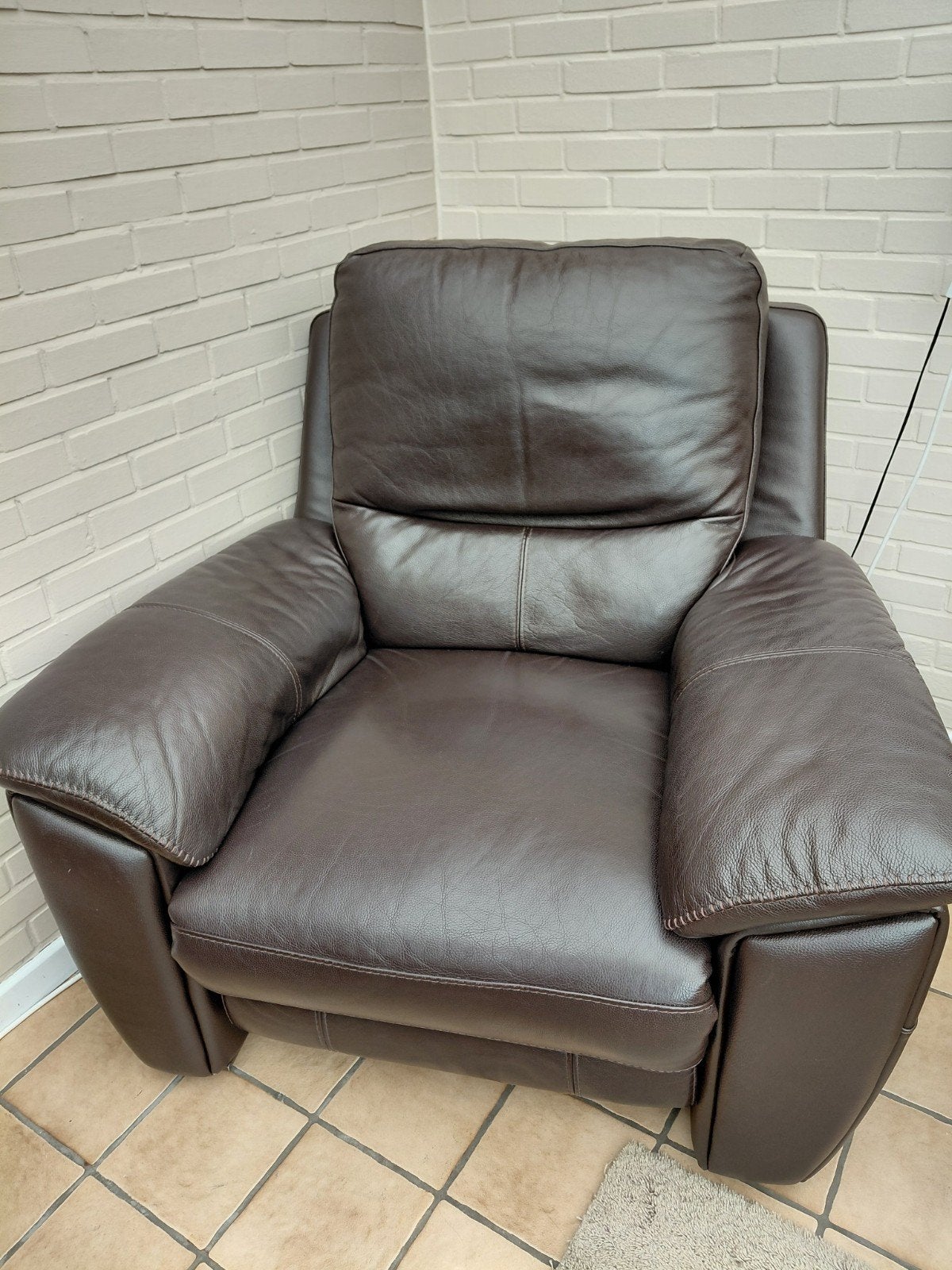 Mooie kwaliteits relaxzetel, Ophalen, Zo goed als nieuw, Leer