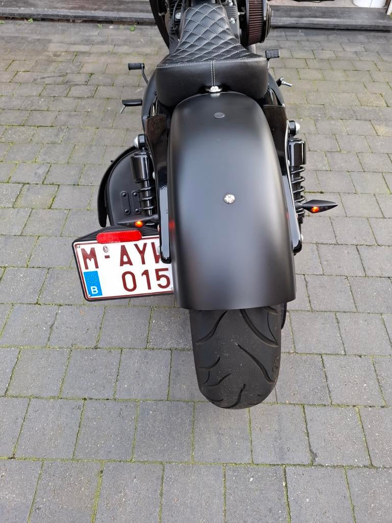Harley iron 883 zwart met alle originele stukken erbij, Particulier