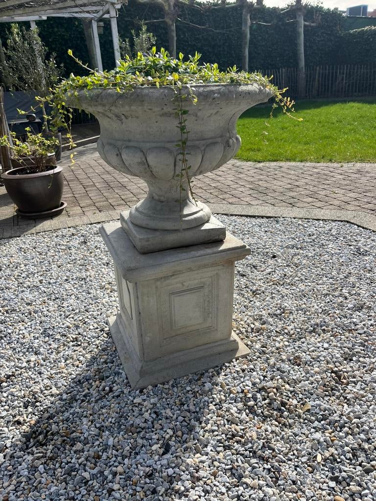 Ornament & Bloempot (gegoten beton), Tuin en Terras, Ophalen, Zo goed als nieuw