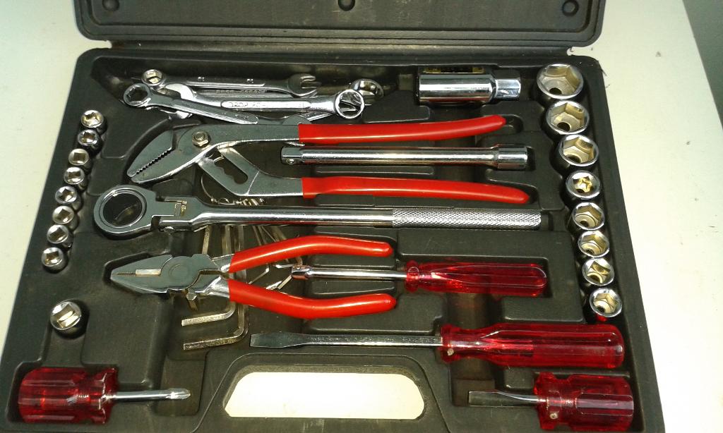nieuw gereedschap in koffer, Ophalen, Nieuw