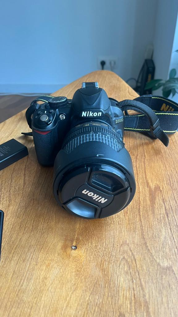 Nikon DX D3000 met 18-105mm lens, Audio, Tv en Foto, Fotocamera's Digitaal, Ophalen of Verzenden, Zo goed als nieuw, Nikon