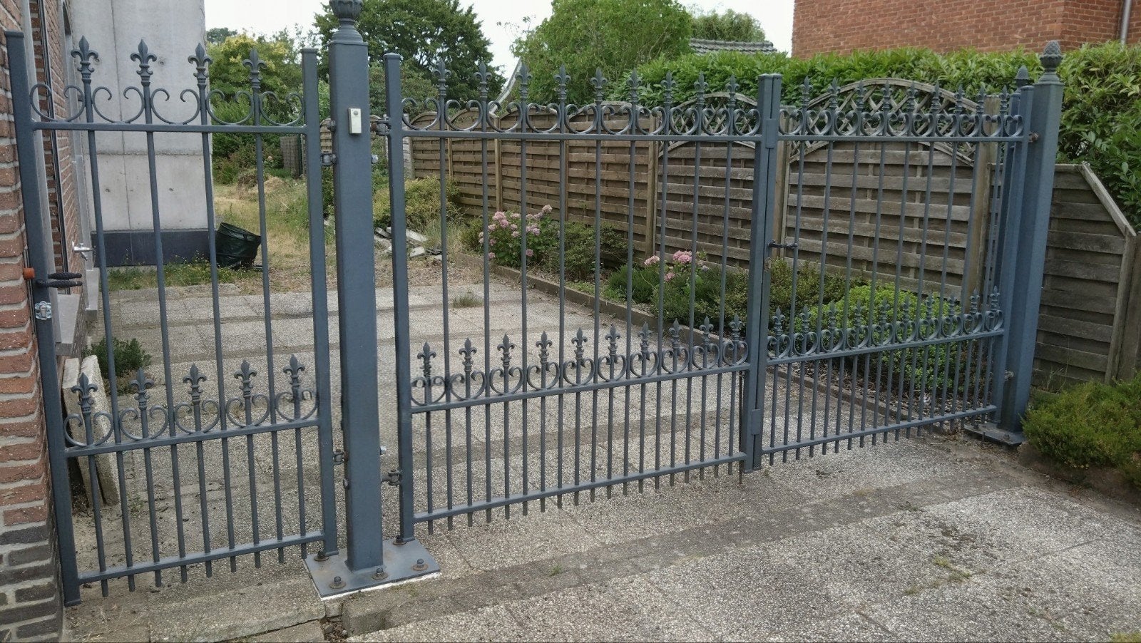 Klassieke smeedijzeren poort, Tuin en Terras, Ophalen, Gebruikt, IJzer, Met poort