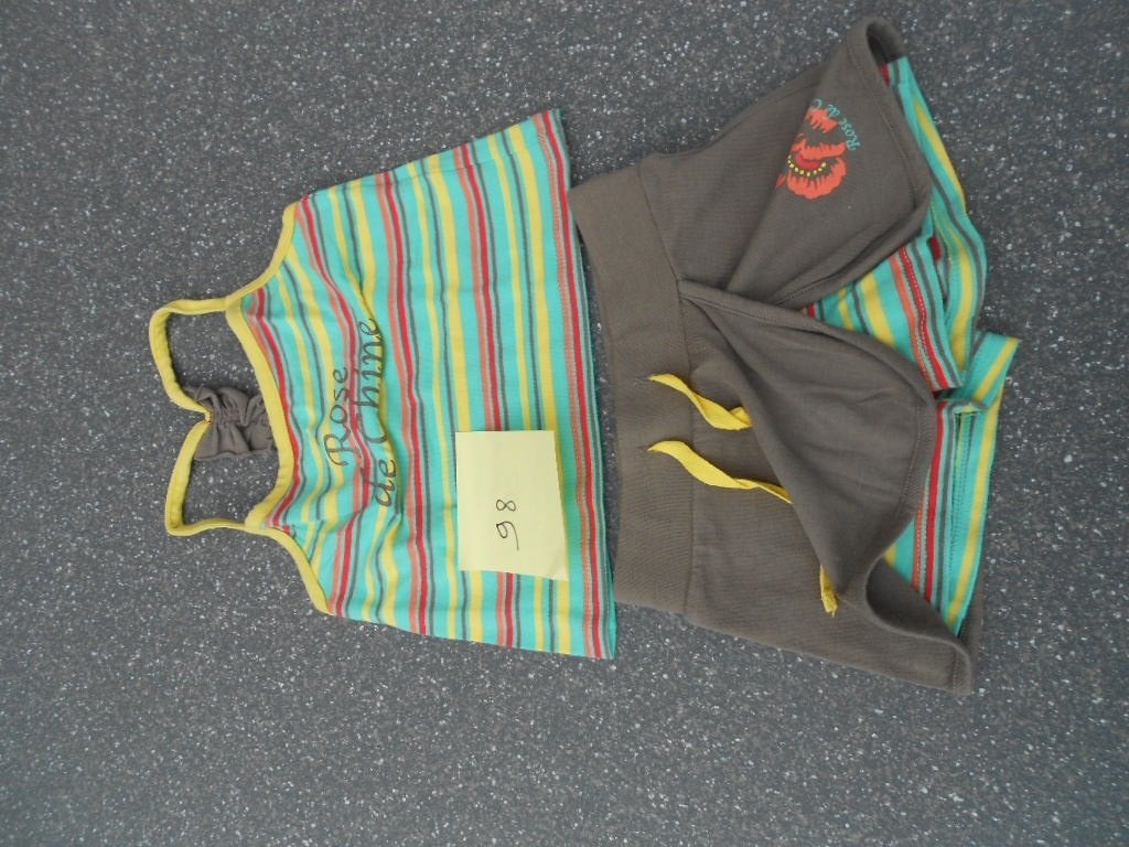 lot de 2 avec 98 shorts avec jupe et haut, Enfants & Bébés, Vêtements enfant | Taille 98, Enlèvement ou Envoi, Utilisé, Fille