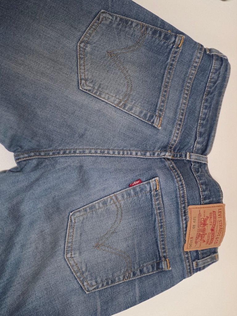 Levi Jeans 529, Blauw, W32 (confectie 46) of kleiner, Ophalen of Verzenden, Zo goed als nieuw