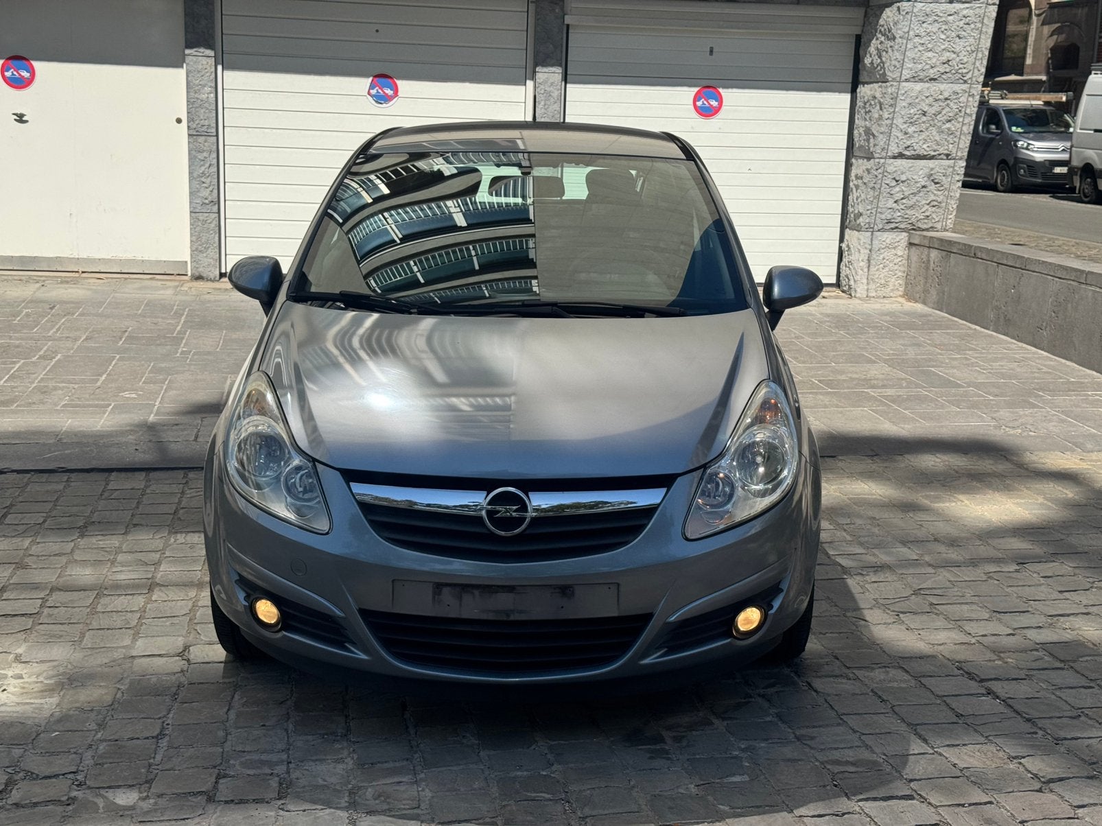 Opel Corsa 1.3cdti EURO4 194.000 km - 12/2006, Auto's, Voorwielaandrijving, Stof, Zwart, Sound system