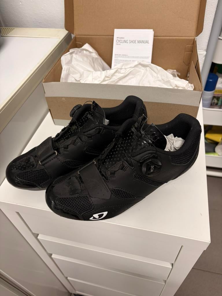 Koers schoenen maat 40 GIRO, Ophalen, Zo goed als nieuw, Schoenen