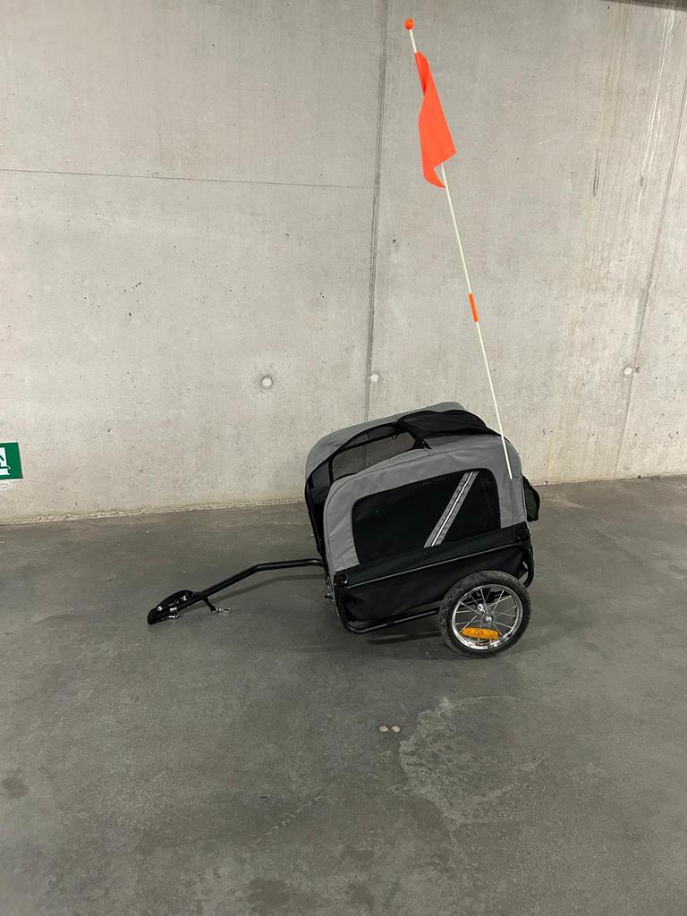 Honden aanhangwagen, Ophalen, Zo goed als nieuw