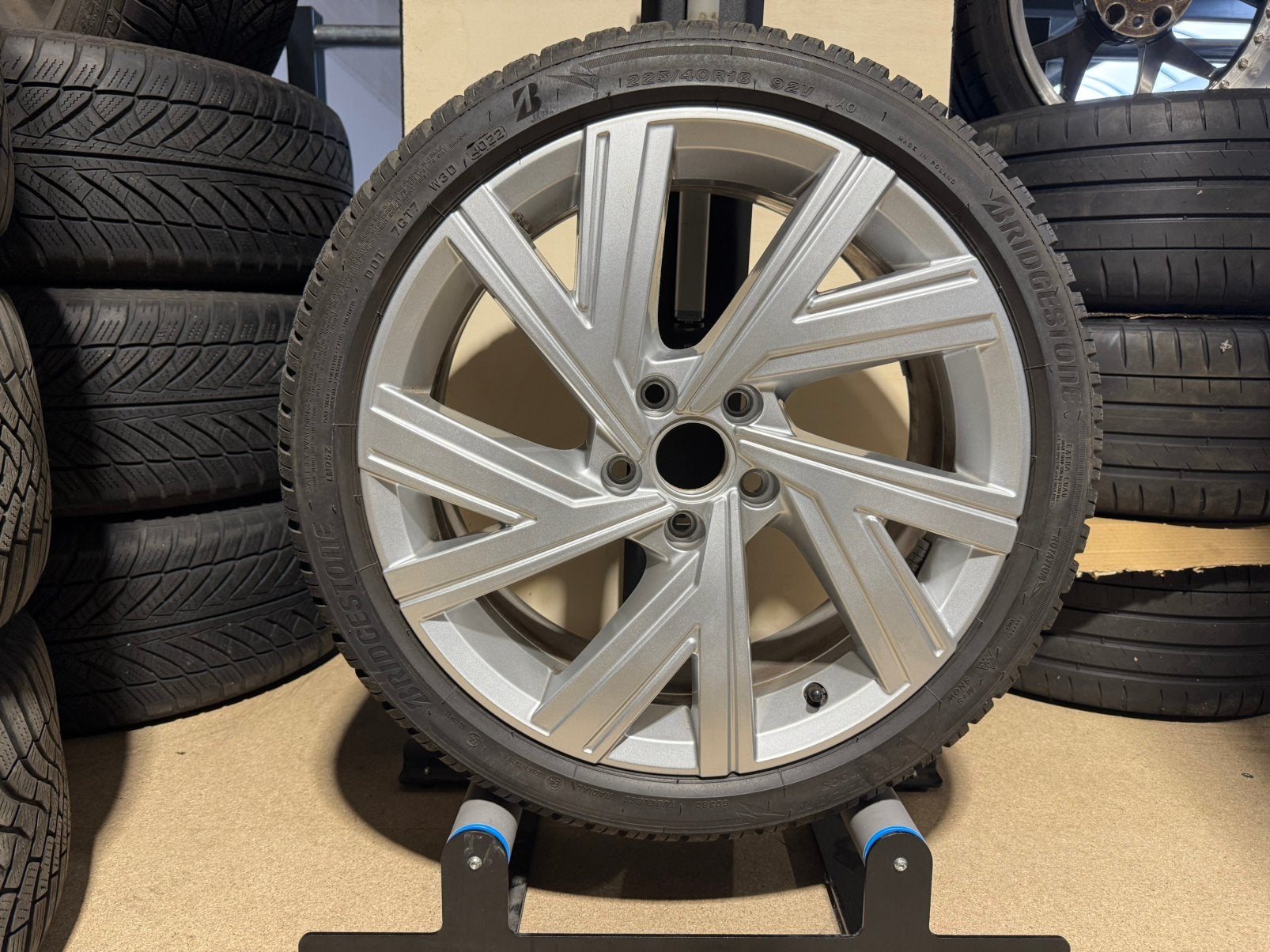 Jantes 18 pouces pour Volkswagen Golf 8 GTI/R - Bergamo, Neuf, Pneus et Jantes, Pneus hiver, Véhicule de tourisme
