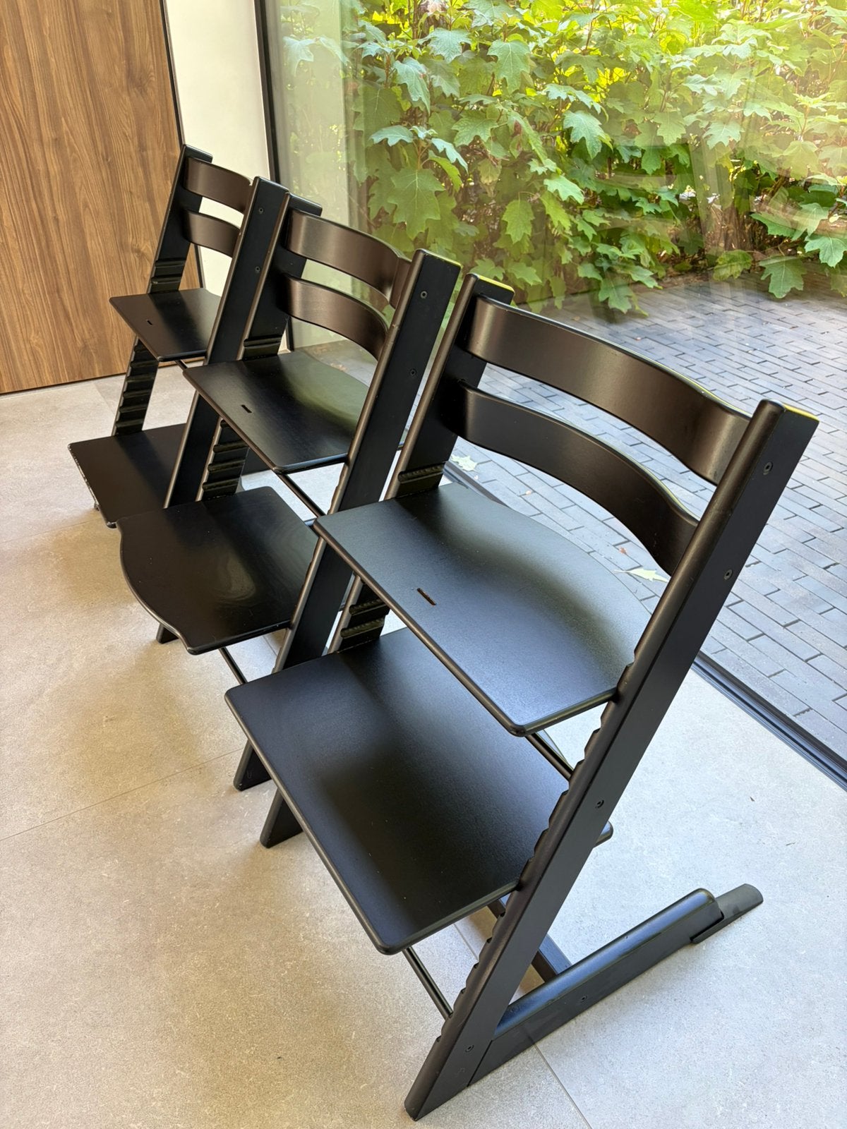 Tripp Trapp kinderstoelen zwart hout (3stuks), Enlèvement, Utilisé, Chaise évolutive