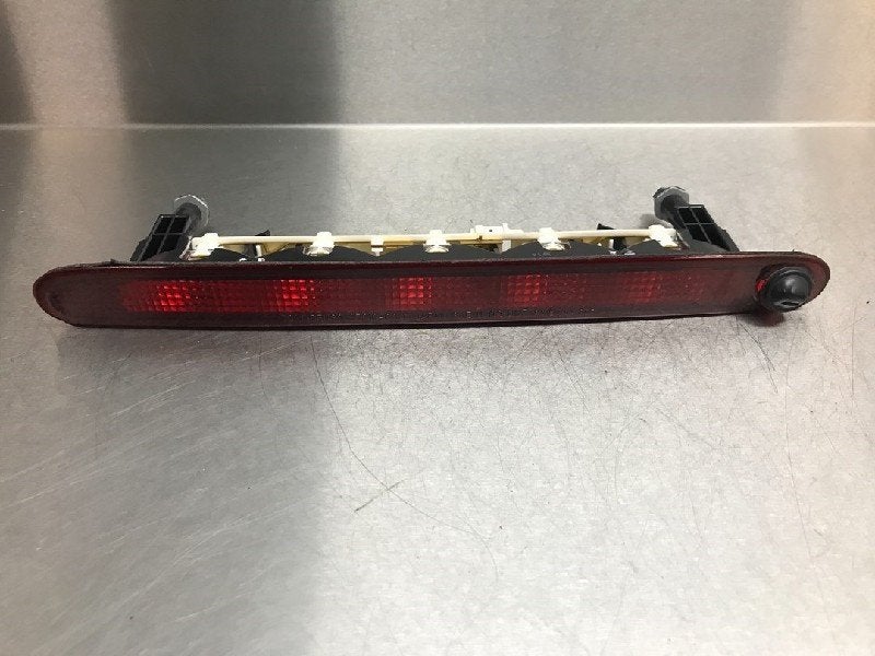 FEU STOP CENTRAL ARRIERE SX4 S-Cross (JY) (|3581063J0|), Dhr. M. Roggen, Stadsweg 37 37
9917 PV  WIRDUM GR., NL, Suzuki, Utilisé