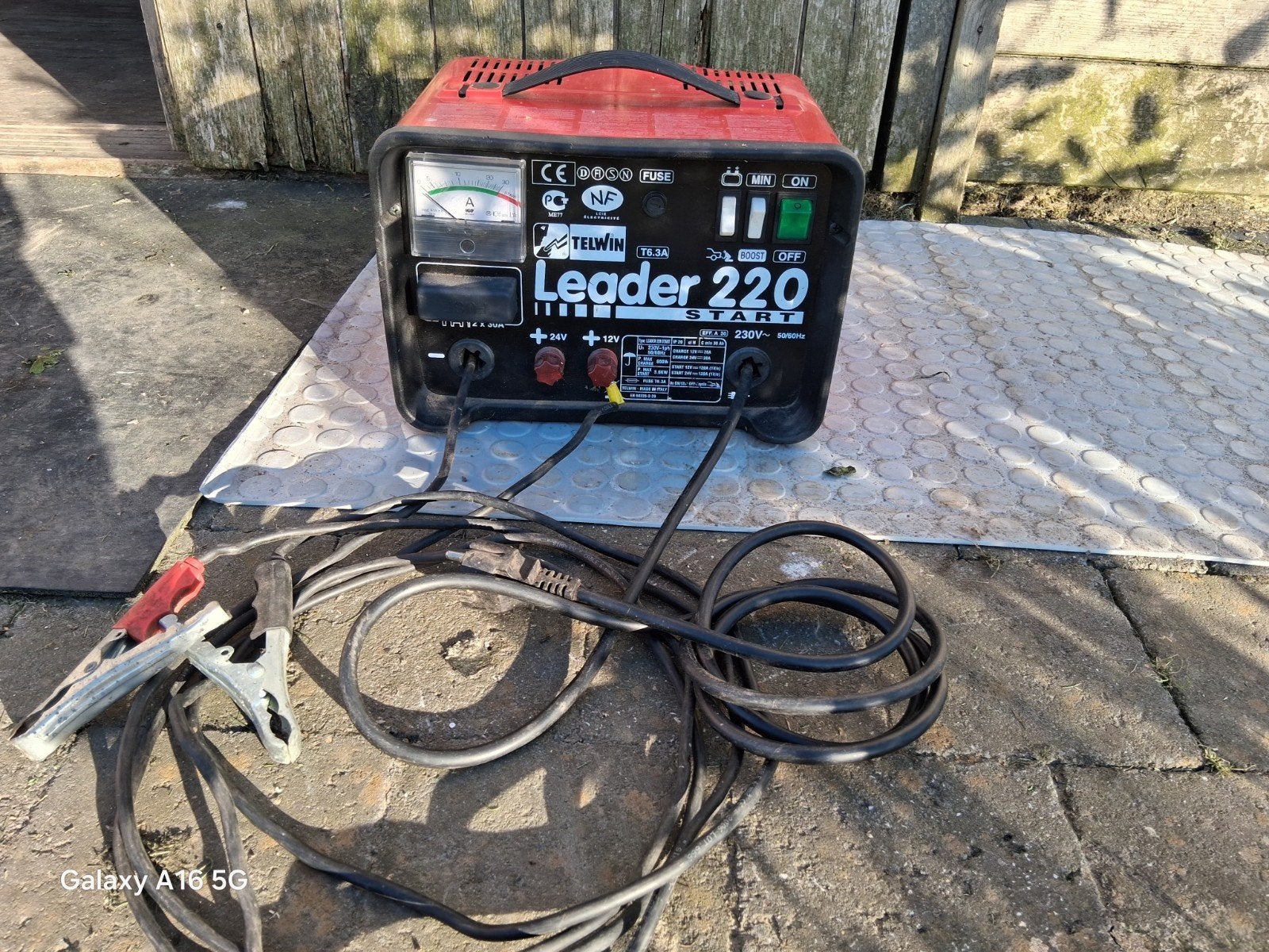Chargeur de batterie Telwin Leader 220, Enlèvement