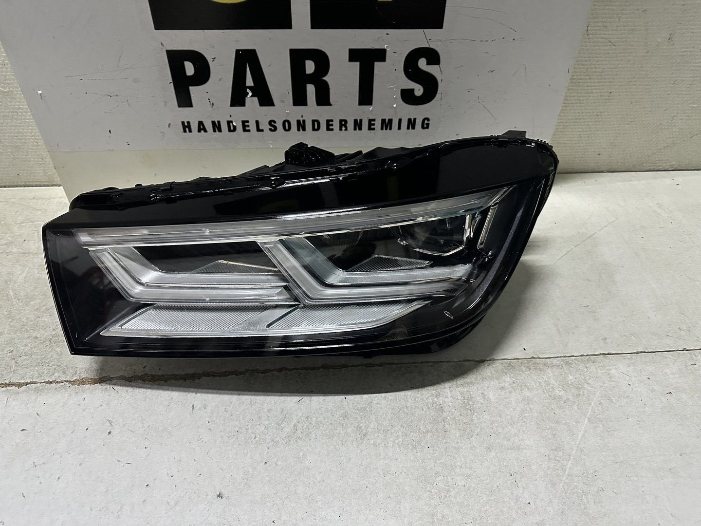 Koplamp Audi Q5 80A Full LED Links L 80A941773G   80A941033, Auto-onderdelen, Gebruikt, -, -, -
