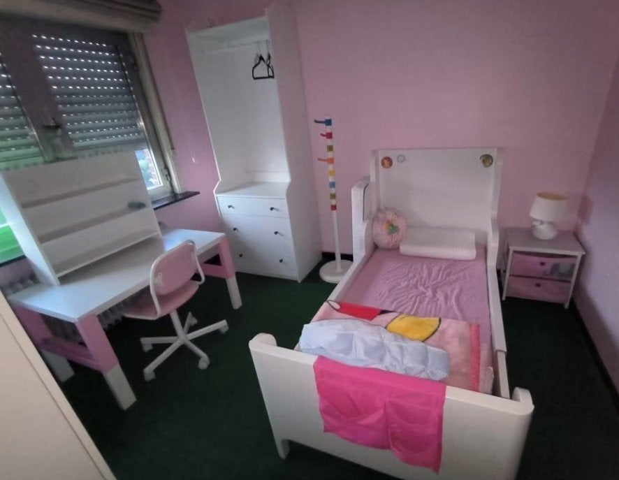 Wit kinderbureau met opzetrek en roze bureaustoel, Ophalen, Roze, Kinderbureau, Zo goed als nieuw