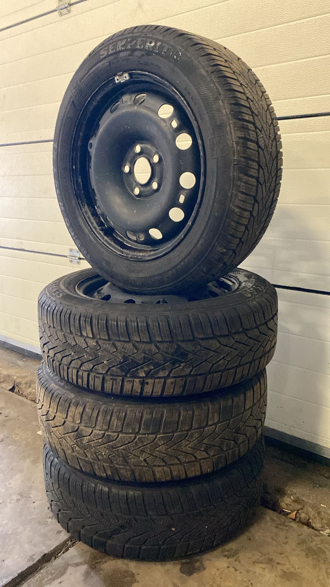Volkswagen Golf 3 4 Polo Winter Banden Set 185-60-15 5x100, Autos : Pièces & Accessoires, 15 pouces, Pneus et Jantes, Pneus hiver