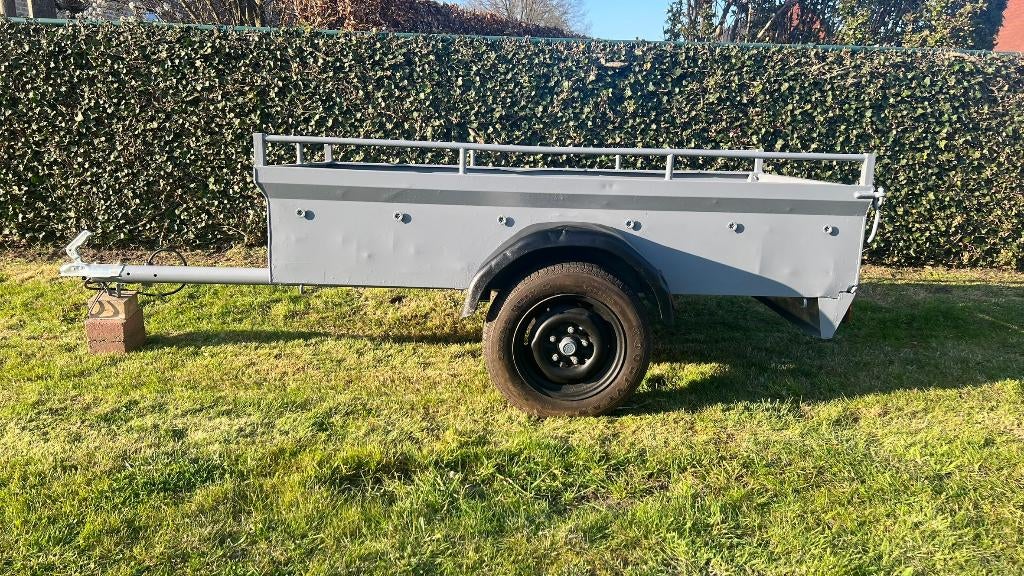 Aanhangwagen enkelasser, Ophalen
